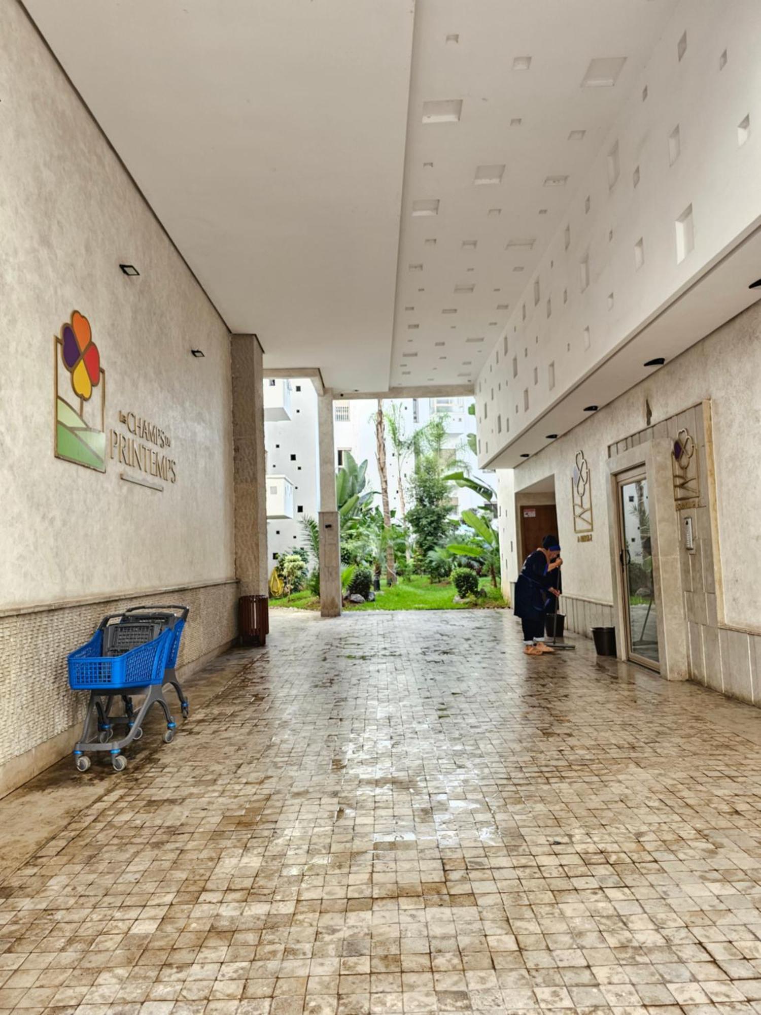 Mia Appartement N2 - Elegance, Confort Et Serenite Καζαμπλάνκα Εξωτερικό φωτογραφία